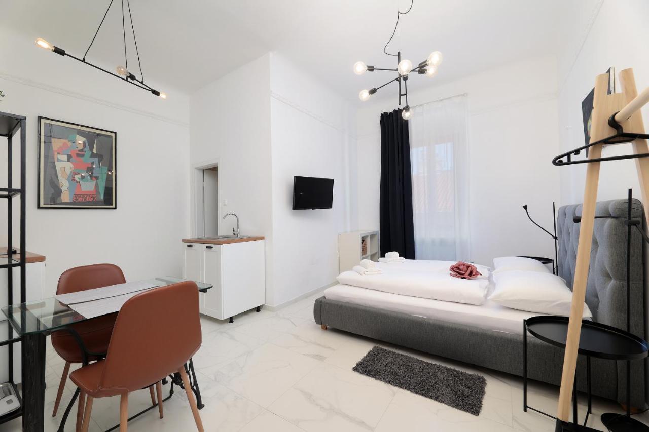 Apartments Luan Rijeka Exterior photo